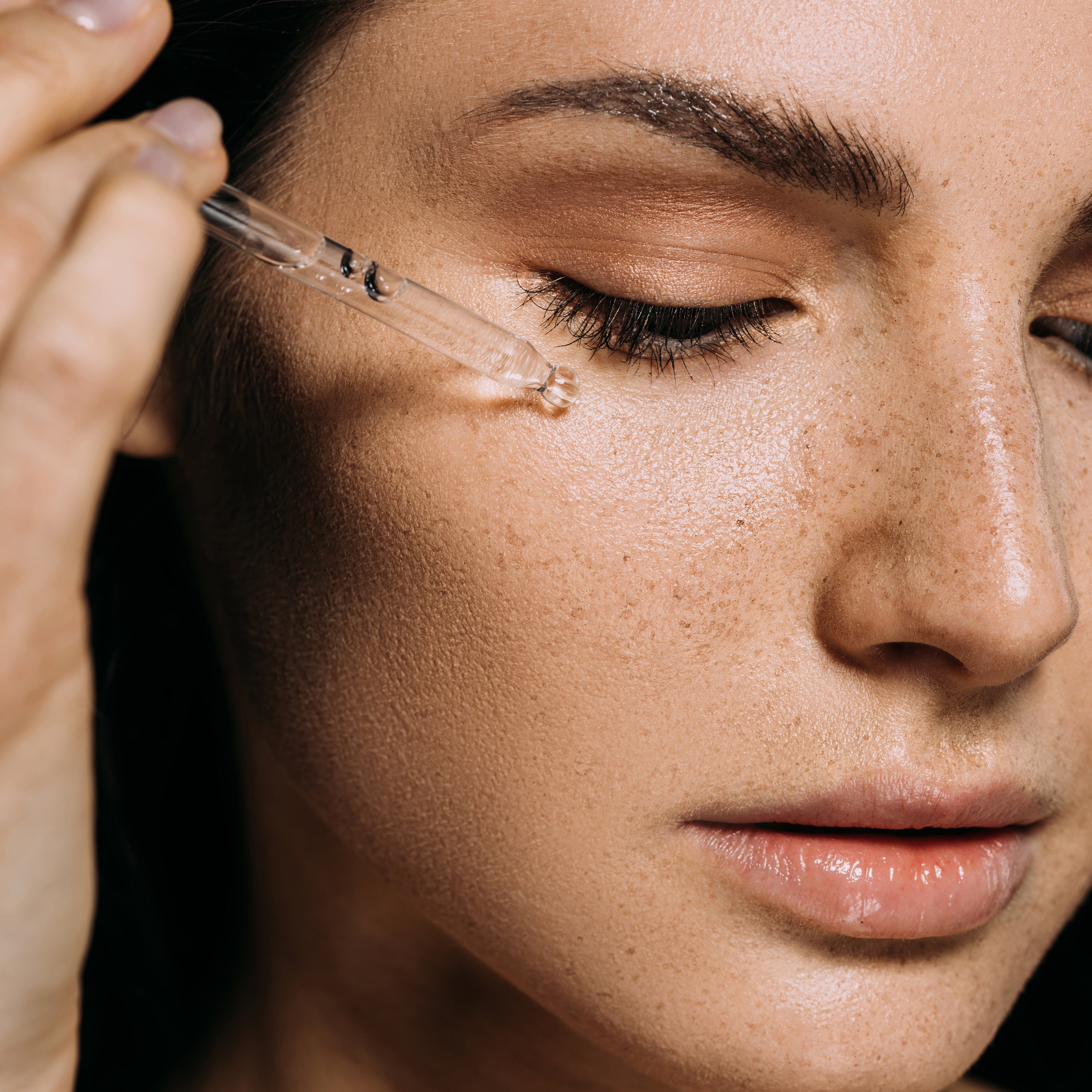Retinol para renovar la piel envejecida