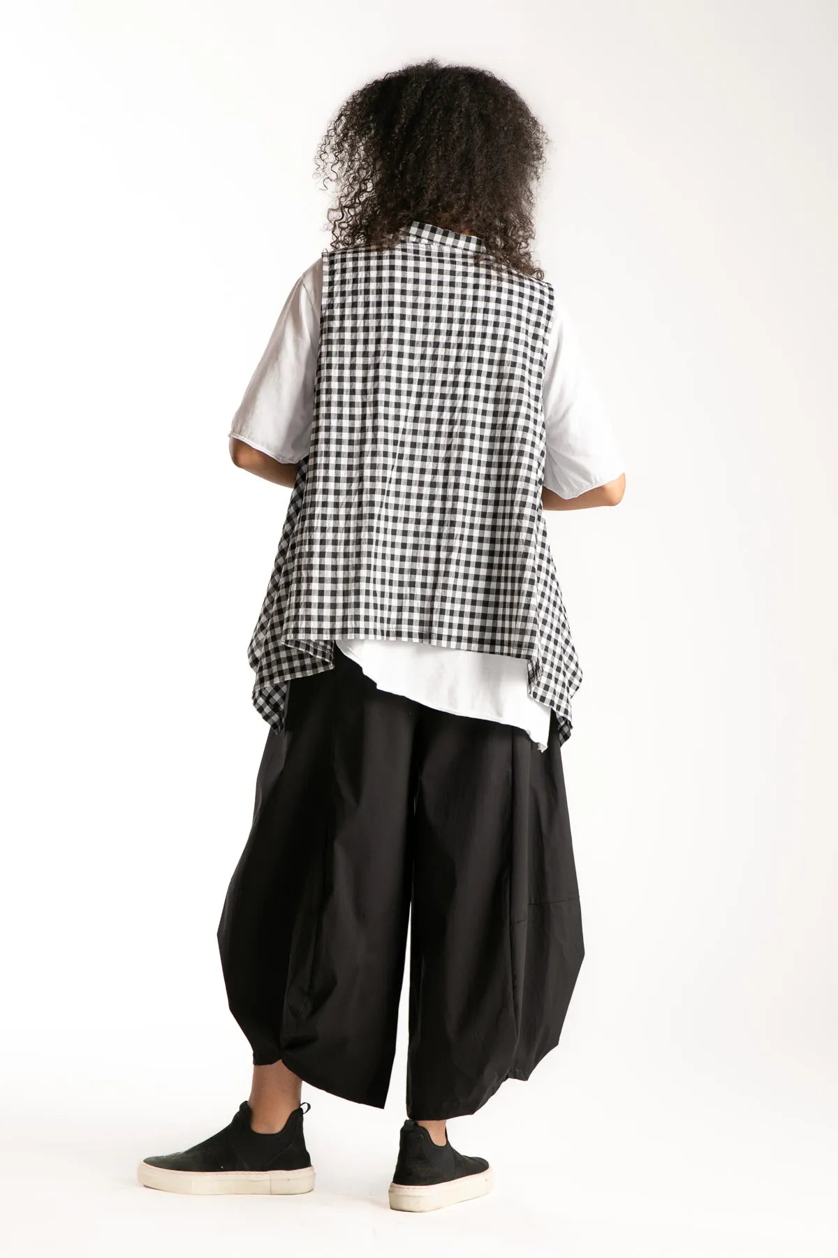 Ragga Pantalón Naku balloon casual de mujer en algodón poplin negro espalda