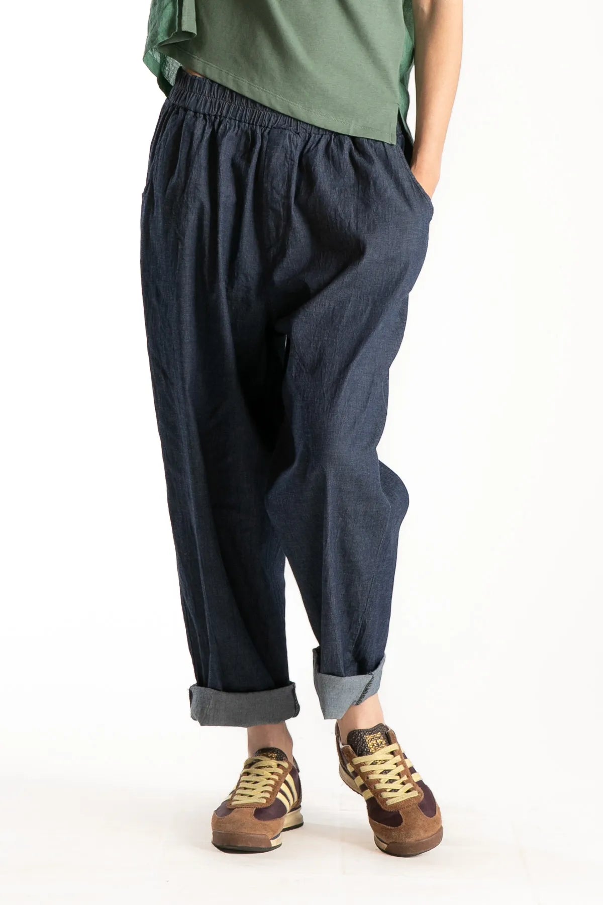 Ragga pantalón Victor denim azul de algodón pretina elasticada vista frontal
