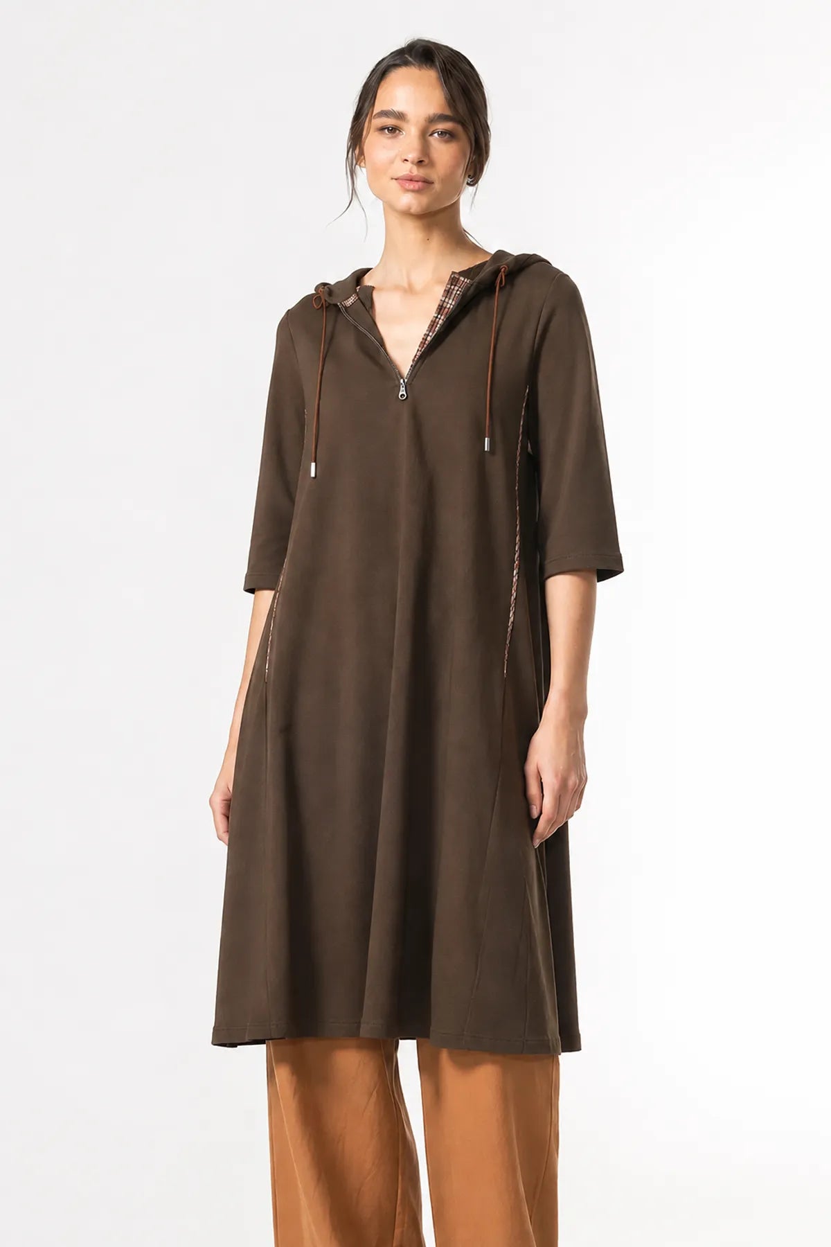 Vestido Capucha Cacao