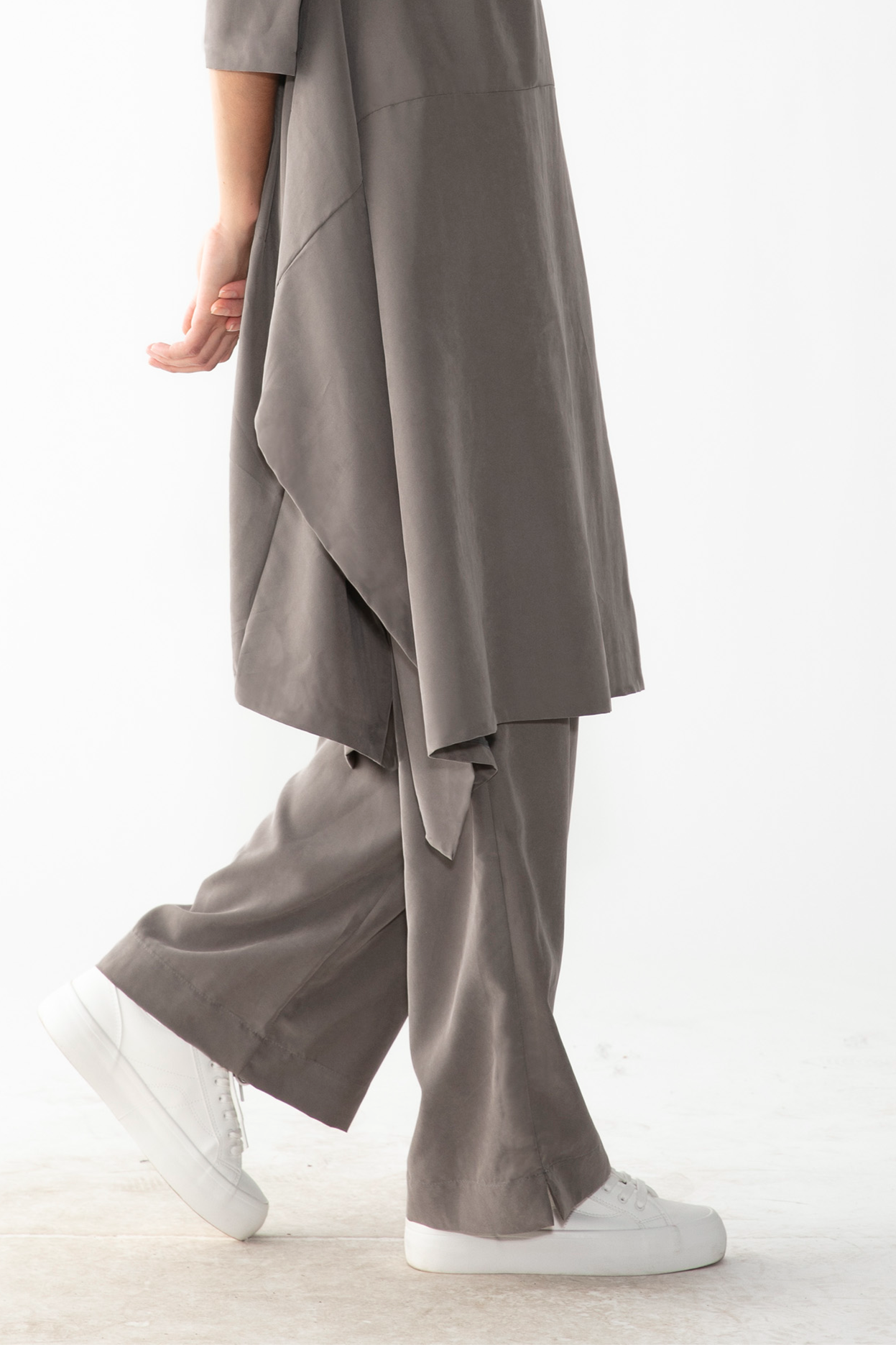 Tunica Jade 022f_edited.png