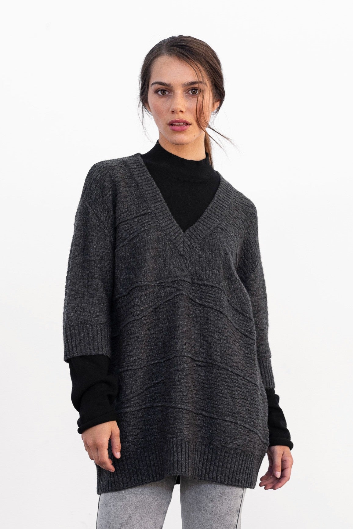 SWEATER ABATE 012d_edited.jpg