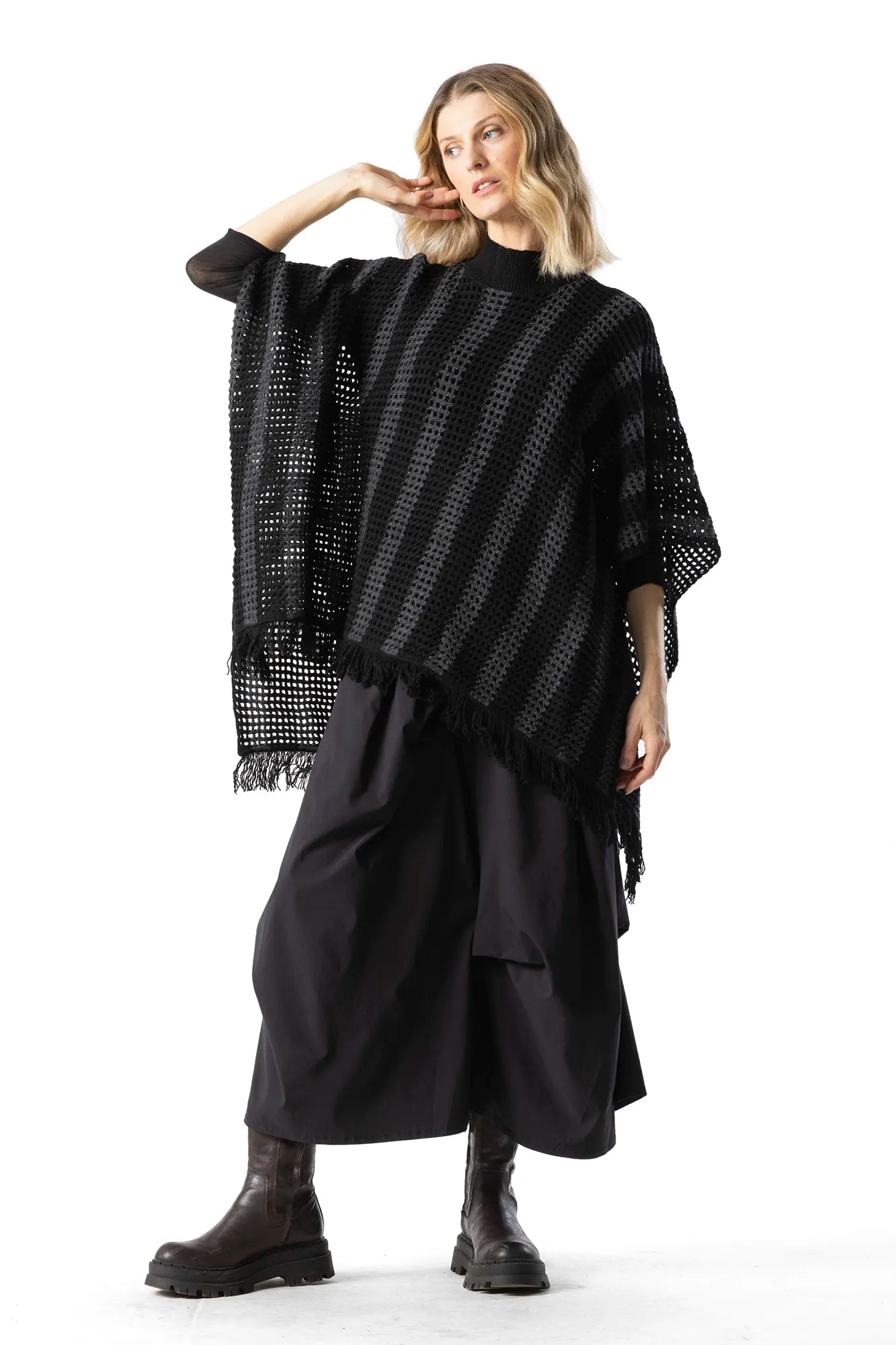 Poncho Fiama