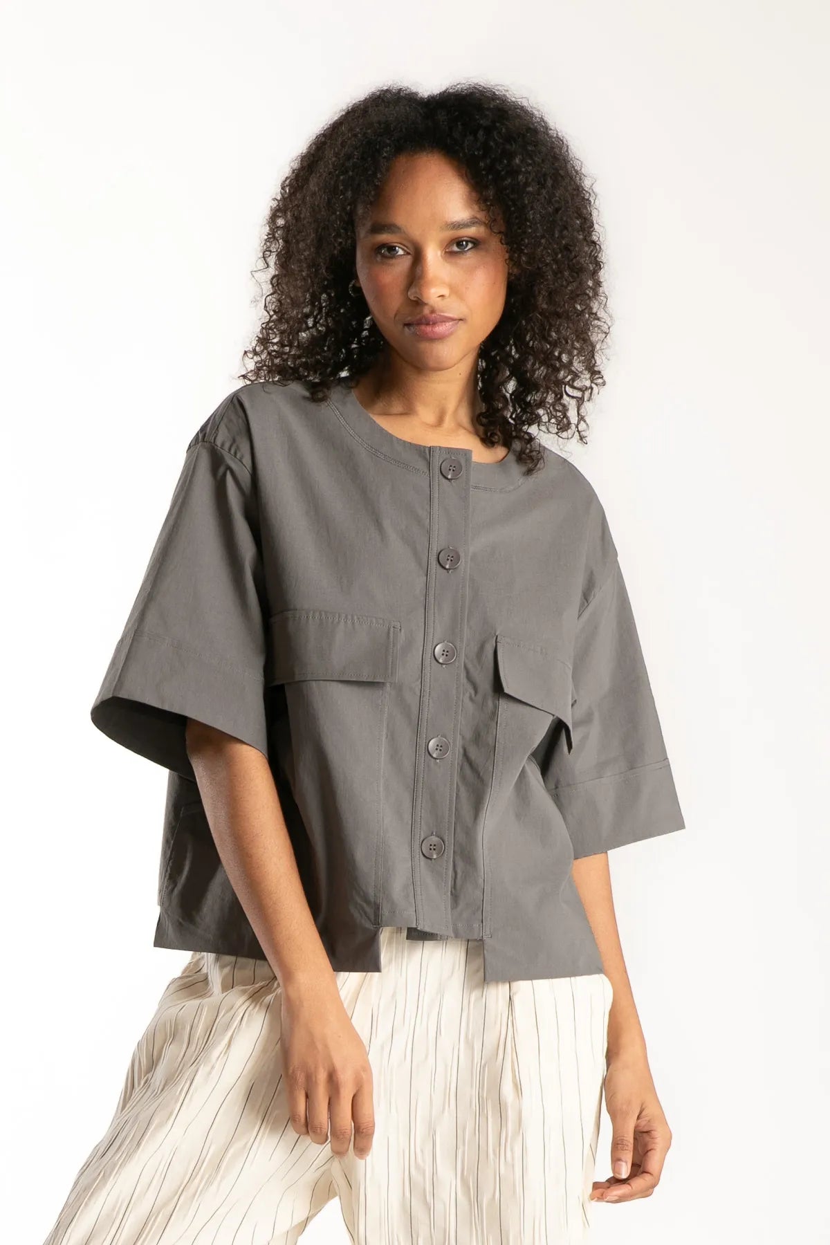 Ragga Blusa Zyne Gris abotonada frente