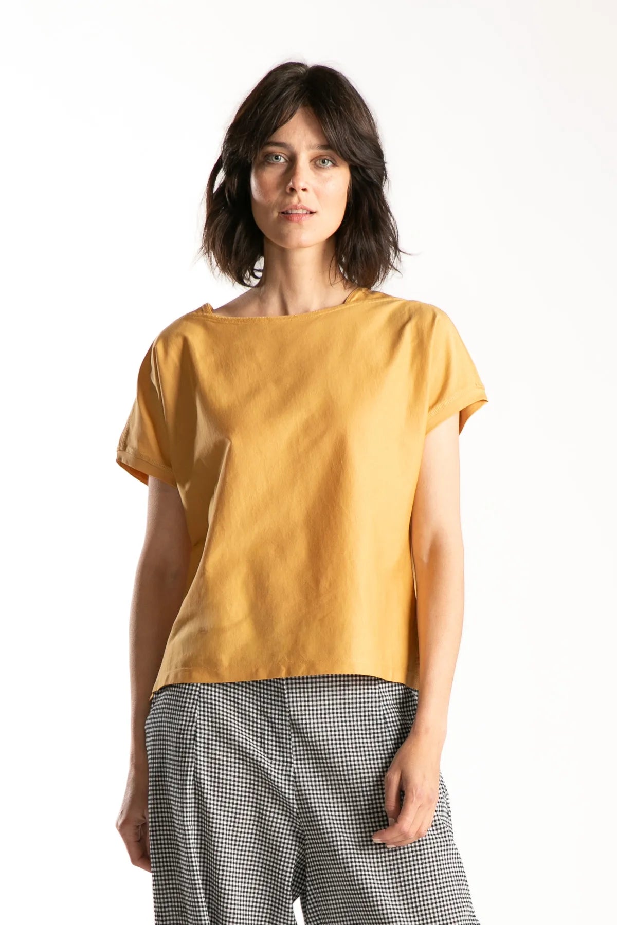Ragga Polera Umbria mostaza mujer algodón frente