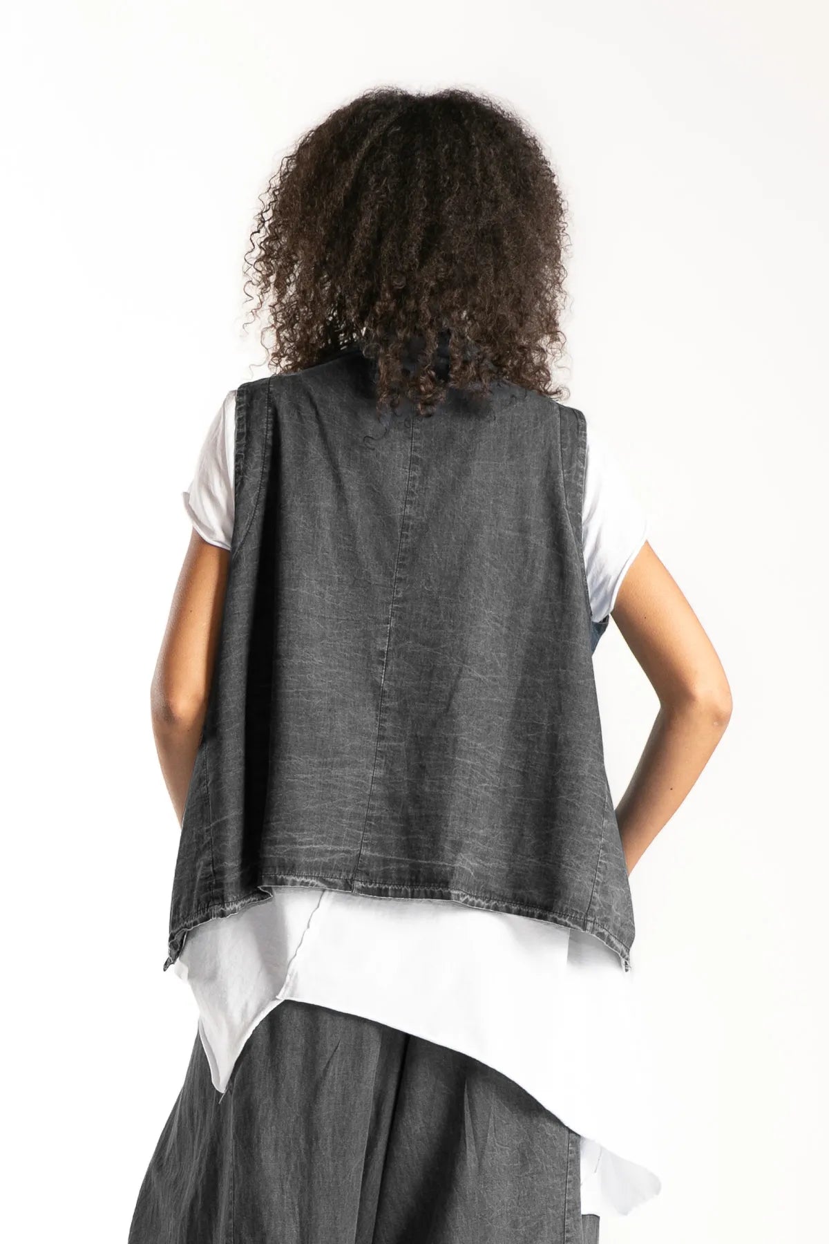 Ragga Tapado Fabian gris Denim stone wash de mujer sin mangas vista espalda