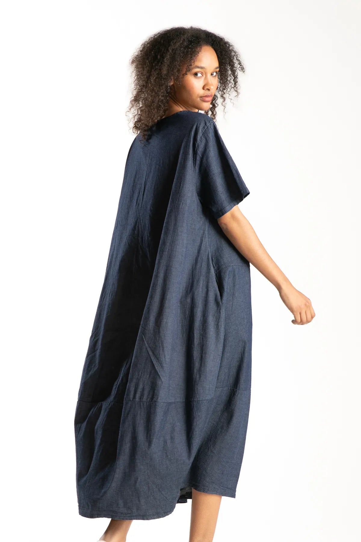 Ragga Vestido Adriana de mujer azul denim corte relajado manga corta perfil