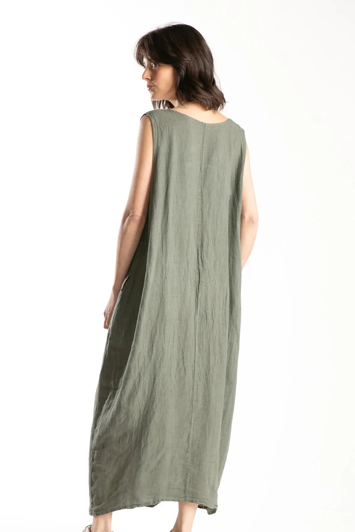 Ragga Vestido Domenica de mujer de Lino verde musgo sin mangas largo midi vista espalda