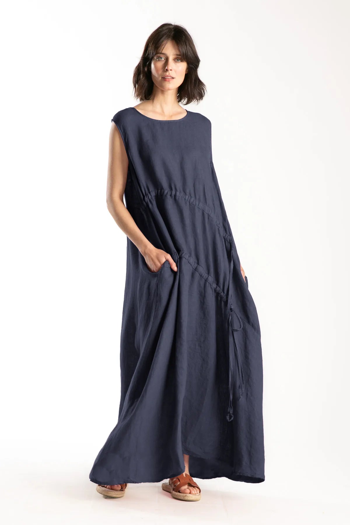 Ragga vestido Lucian de Lino de mujer largo azul marino sin mangas vista frontal