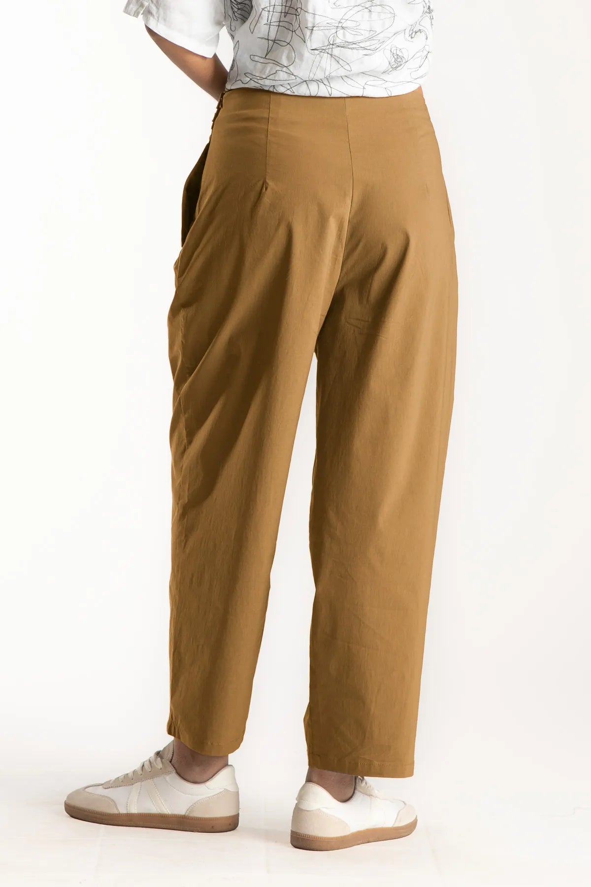 Ragga pantalón Nudo de mujer recto curry  de algodón y lino vista espalda